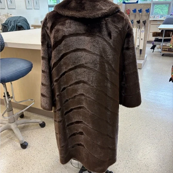 Elegant Brown Real Mink Fur Trench Coat